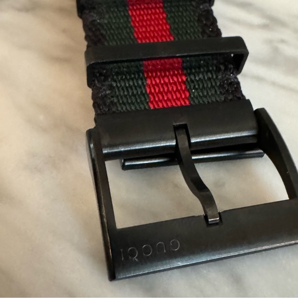 Gucci Sport 126.2 watch analog quartz - Picture 3 of 5